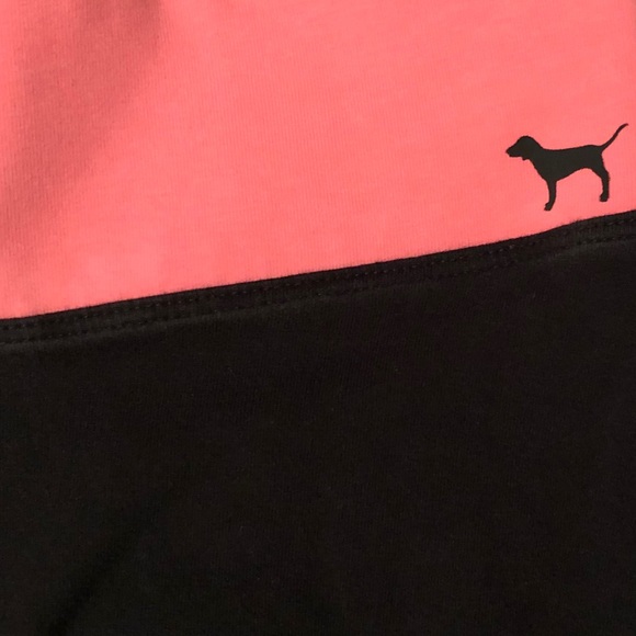 Victoria’s Secret cropped yoga pants size small - Picture 3 of 5